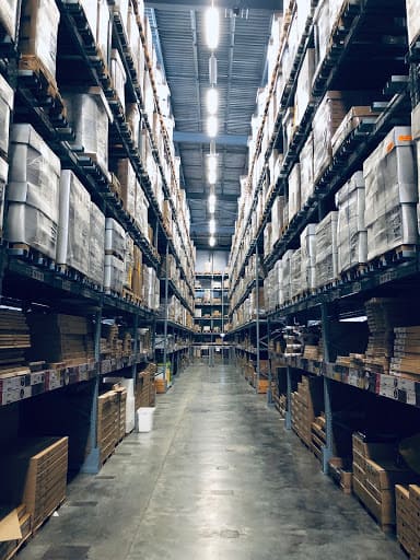 10 Best Shoes For Warehouse Pickers | Scout Inc.
